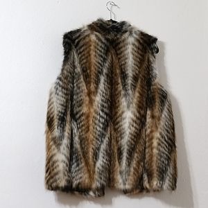 Donna Salyers Fabulous Faux Fur